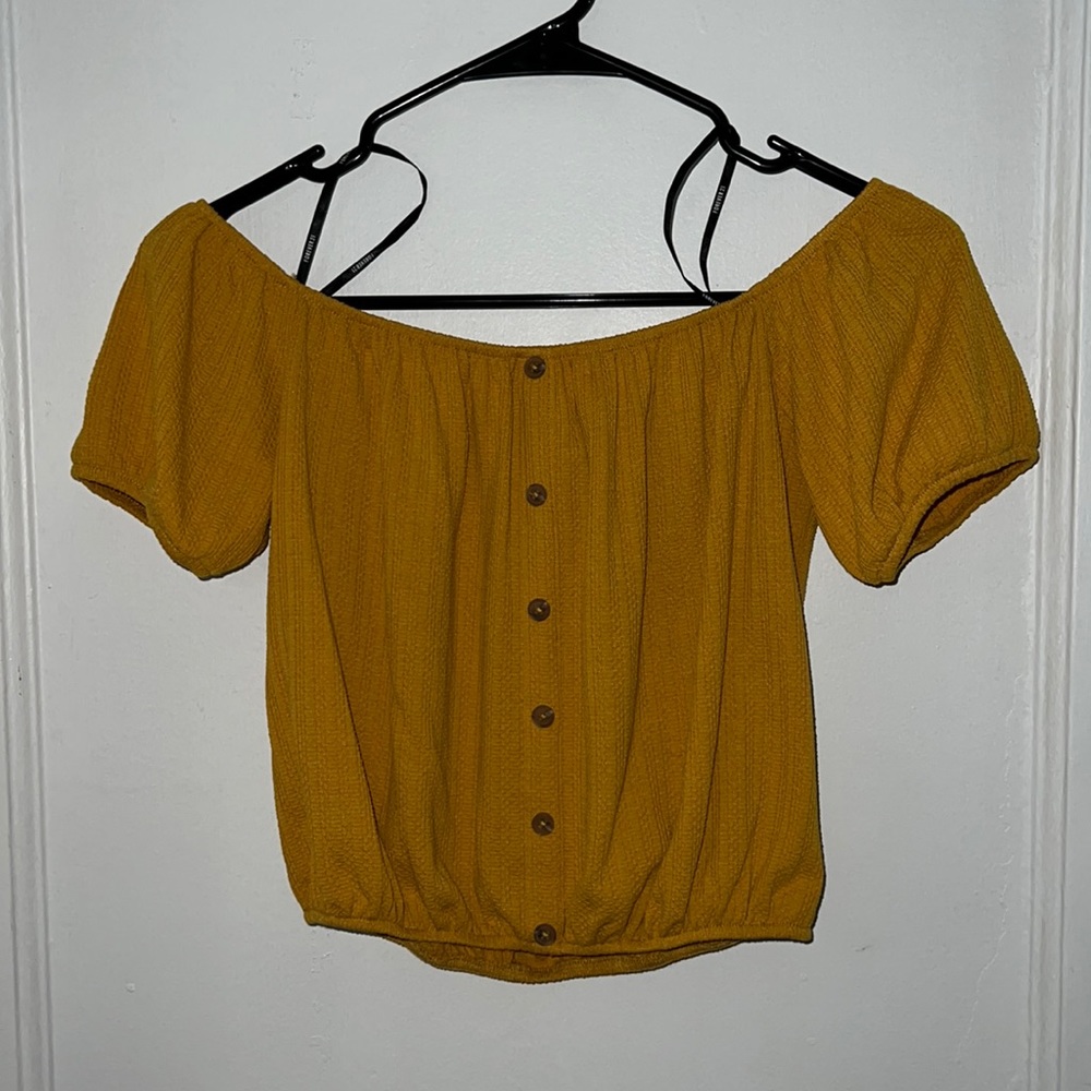 Crop top